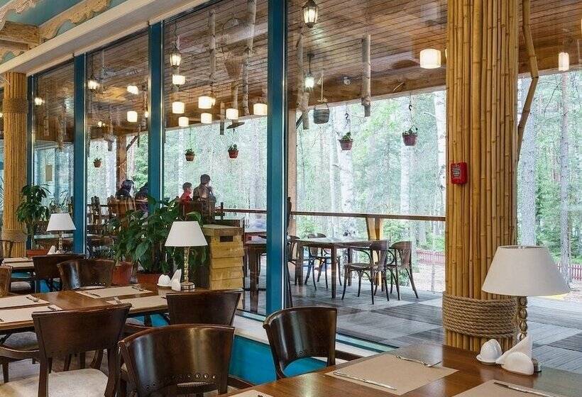 בית מלון כפרי Country Club Orekh