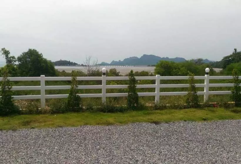 Hotelli Donsak Ville