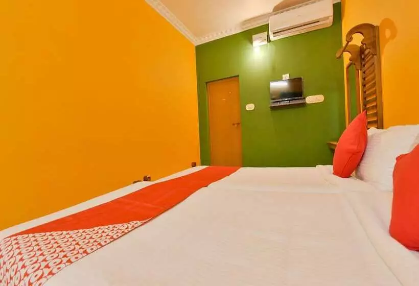 Hotelli Happy Rooms