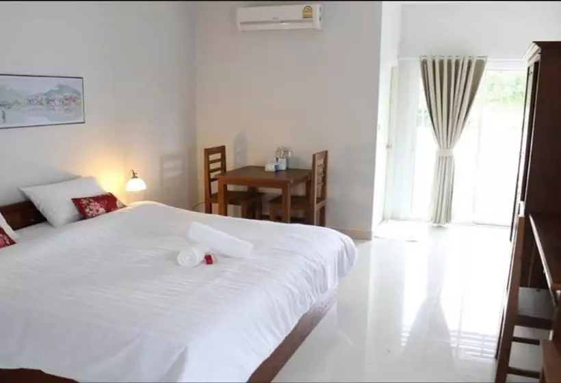 ホテル Iyara Residence