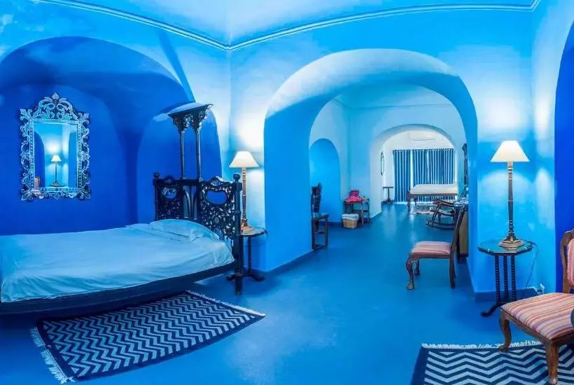 Hotelli Neemrana S Tijara Fort Palace