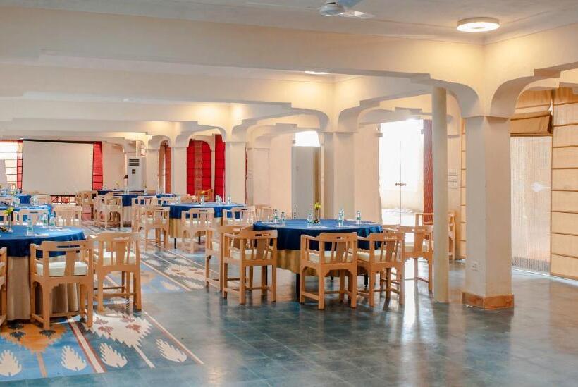 호텔 Neemrana S Tijara Fort Palace