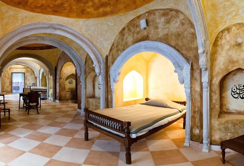 호텔 Neemrana S Tijara Fort Palace