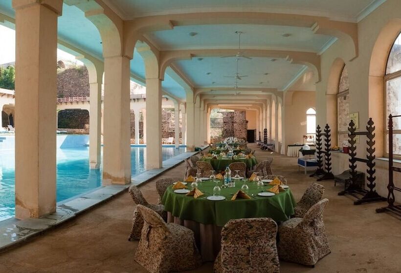 호텔 Neemrana S Tijara Fort Palace