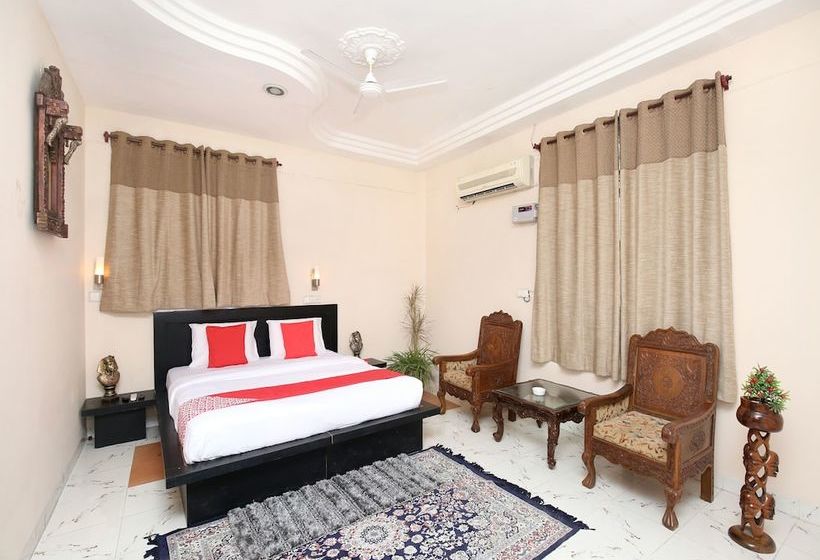 Hotel Oyo 15710  Vikrant