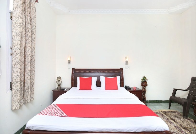 Hotel Oyo 15710  Vikrant