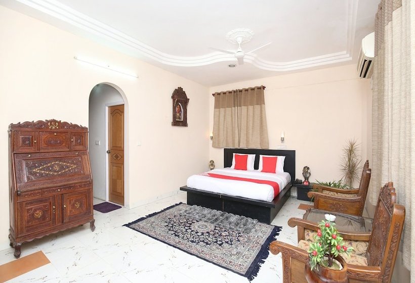 Hotel Oyo 15710  Vikrant