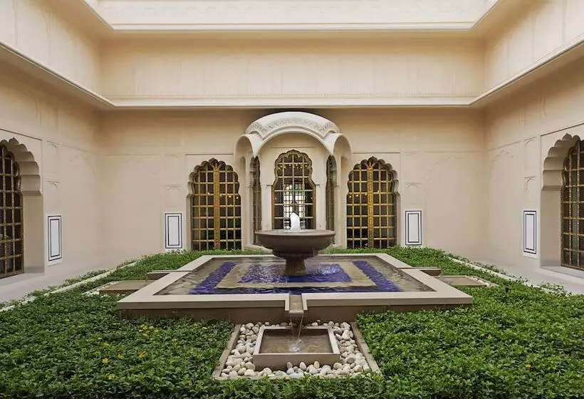 Hotelli The Oberoi Sukhvilas Spa Resort, New Chandigarh