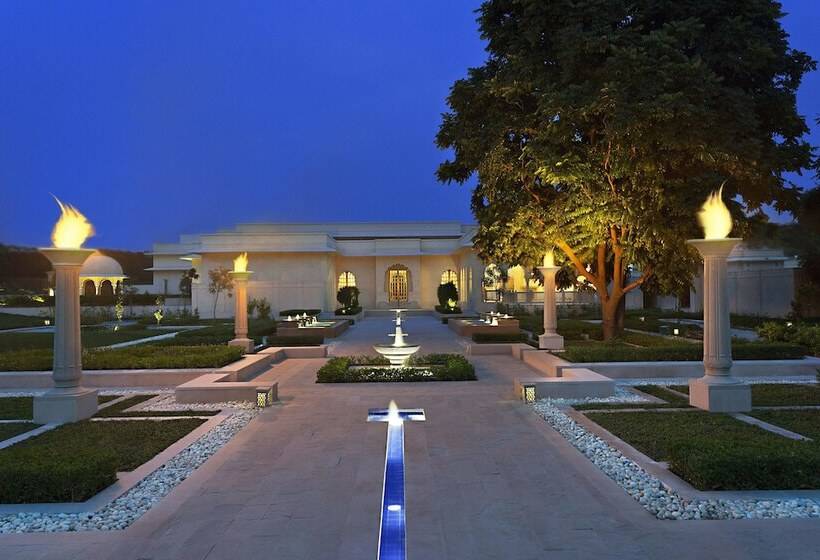 هتل The Oberoi Sukhvilas Spa Resort, New Chandigarh