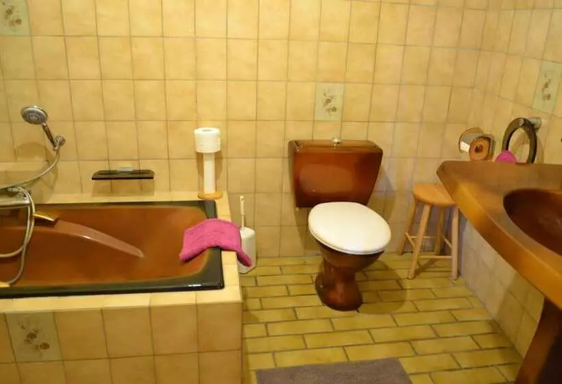 Majatalo Aux Orangers