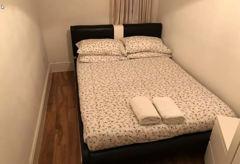 Majatalo Charimore Rooms