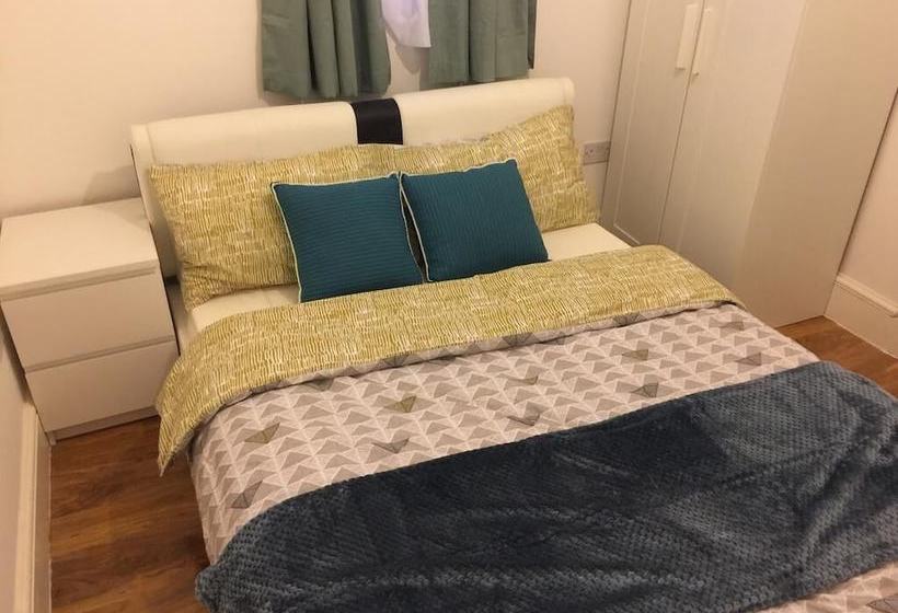 膳宿费 Charimore Rooms