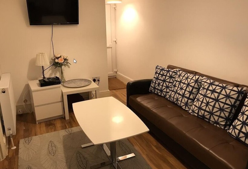 膳宿费 Charimore Rooms