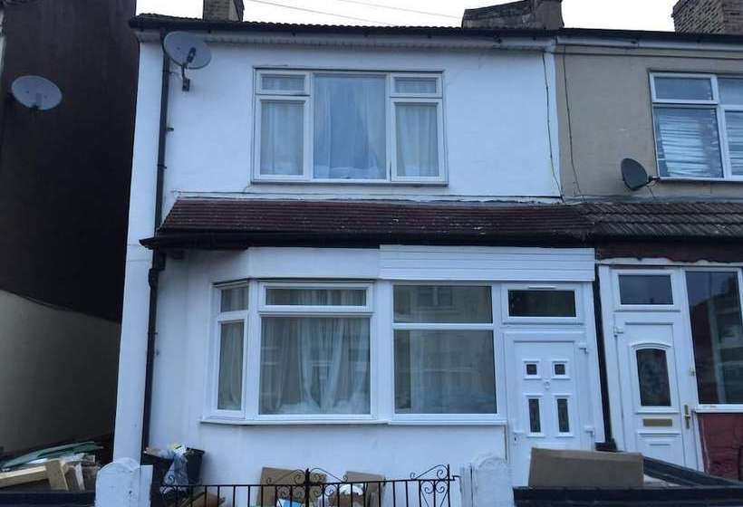 膳宿费 Charimore Rooms