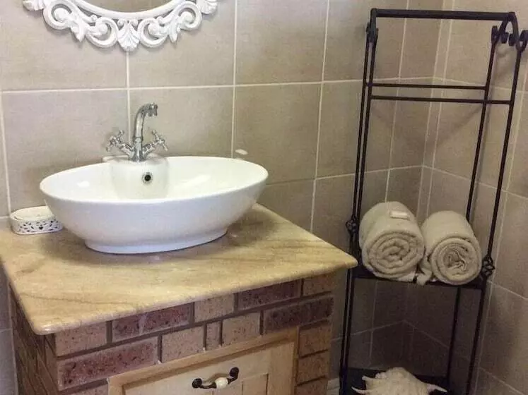 Majatalo Hamelin Guest House