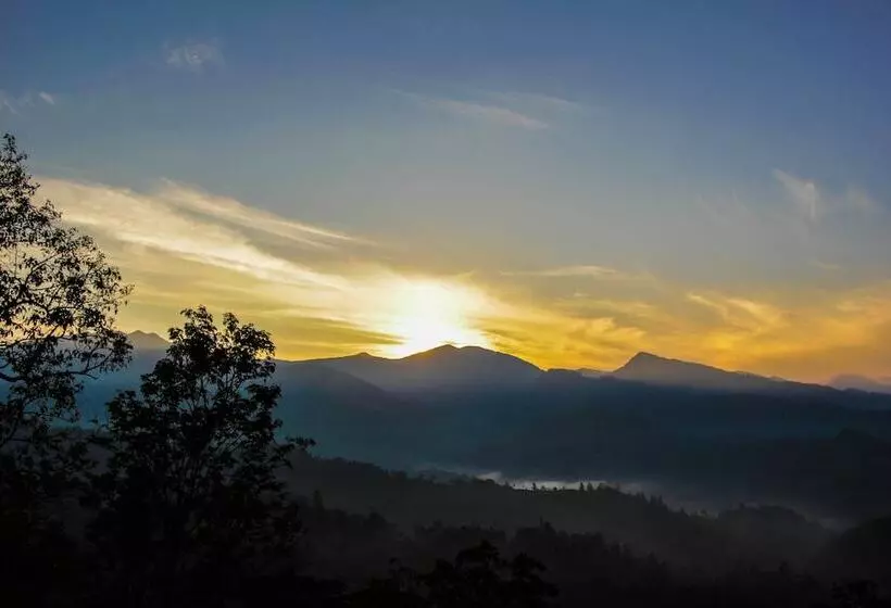 Majatalo Hatale Mini Worlds End Bungalow