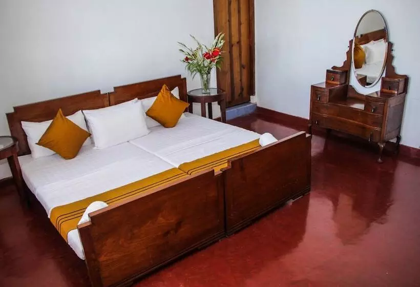 Majatalo Hatale Mini Worlds End Bungalow