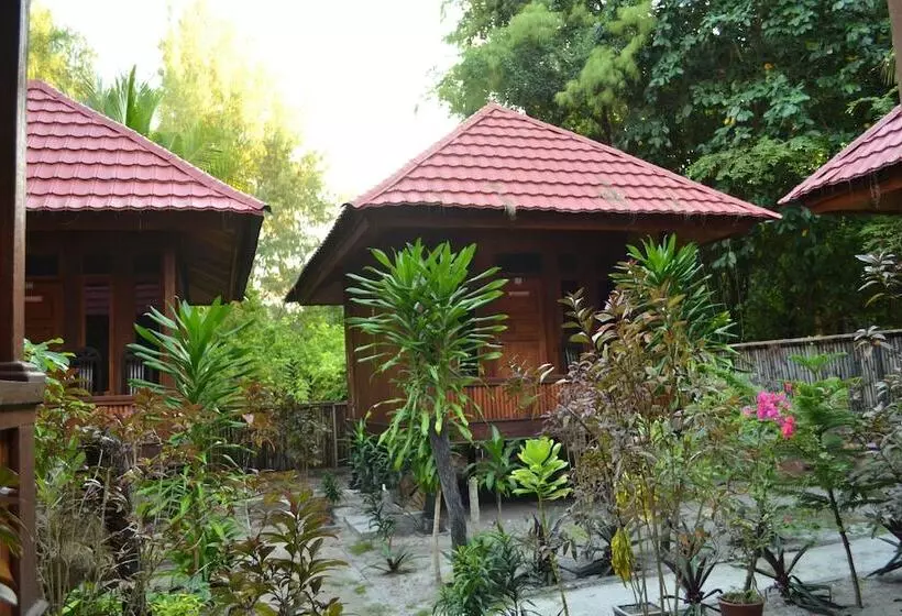 Majatalo Hoga Dive Inn Wakatobi