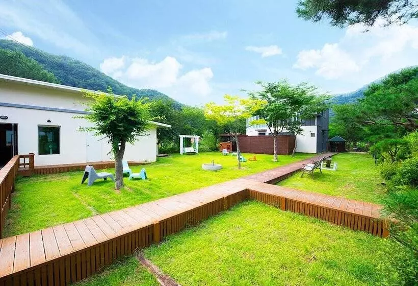 Skylake Pension