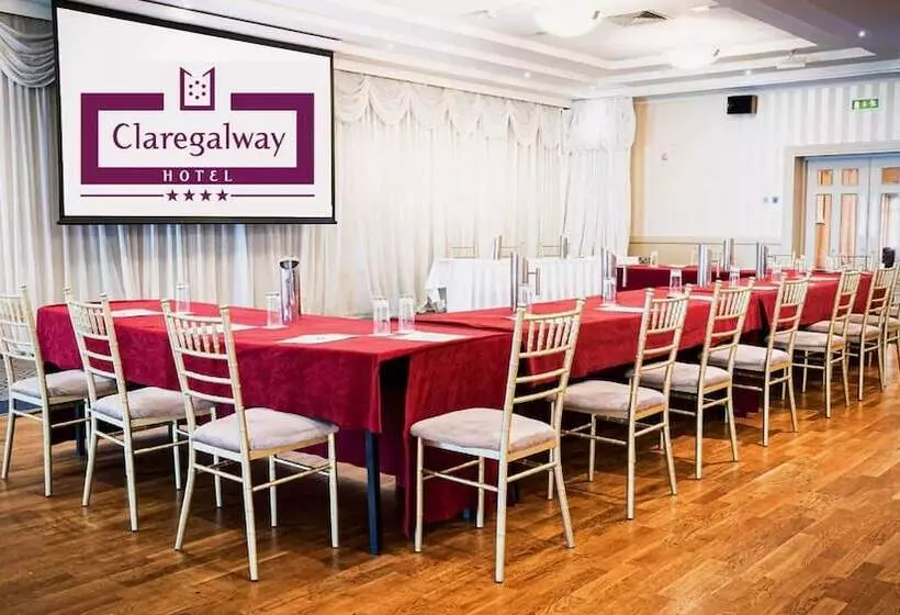 호텔 Claregalway
