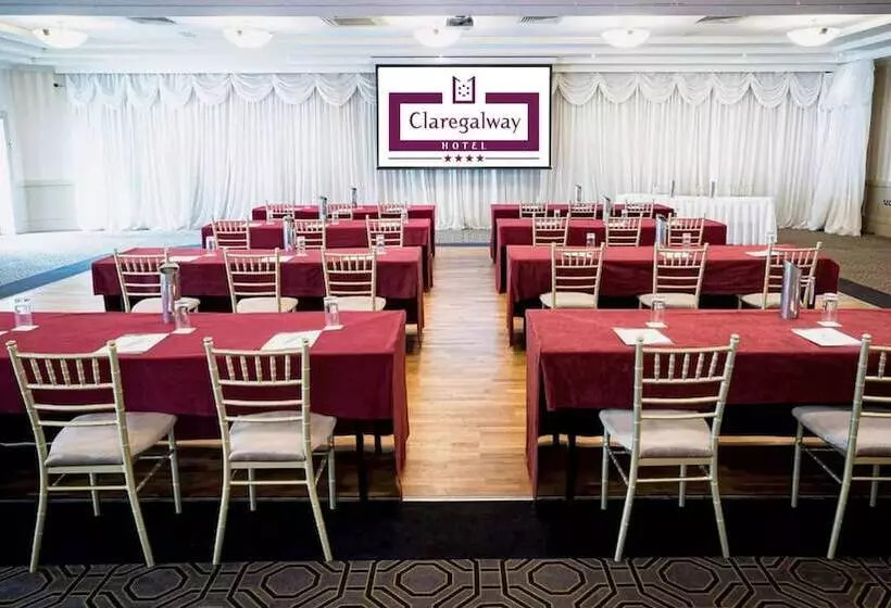 호텔 Claregalway