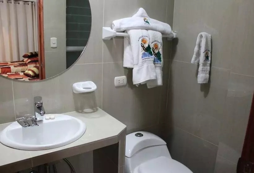 ホテル Hanaqpacha Inn