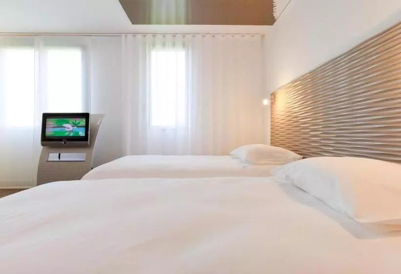 هتل Ibis Styles Lille Aeroport