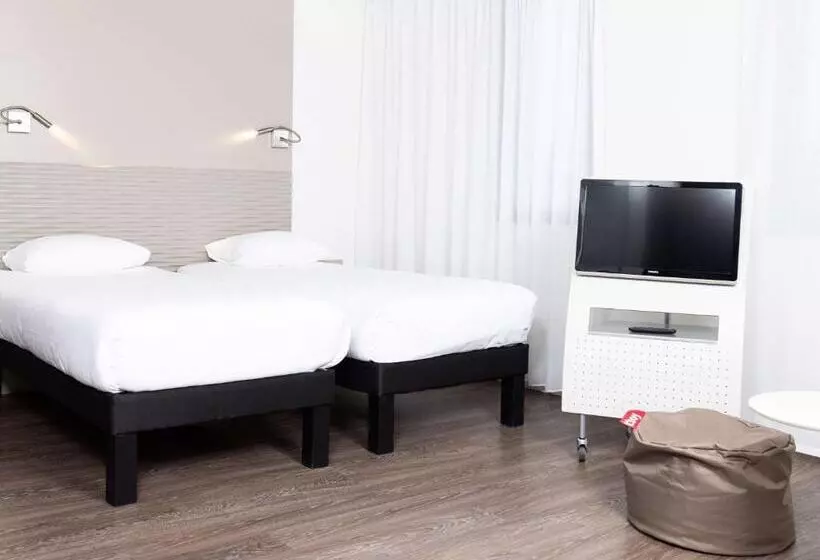 هتل Ibis Styles Lille Aeroport