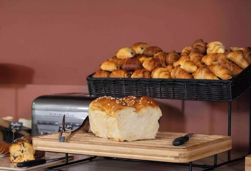 هتل Ibis Styles Lille Aeroport