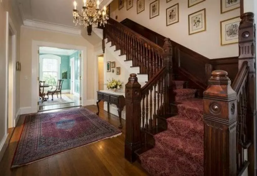 ホテル La Farge Perry House