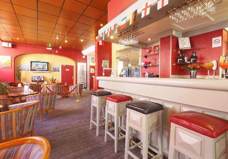 בית מלון כפרי Mercure Millau