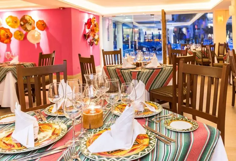 Otel Occidental Costa Cancun All Inclusive