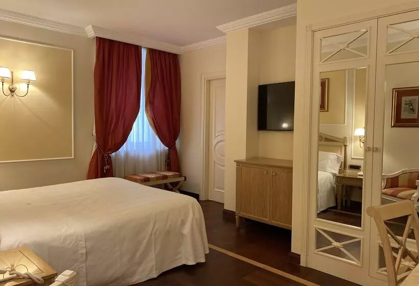 هتل Palazzo Alabardieri