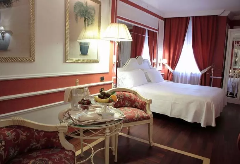 هتل Palazzo Alabardieri