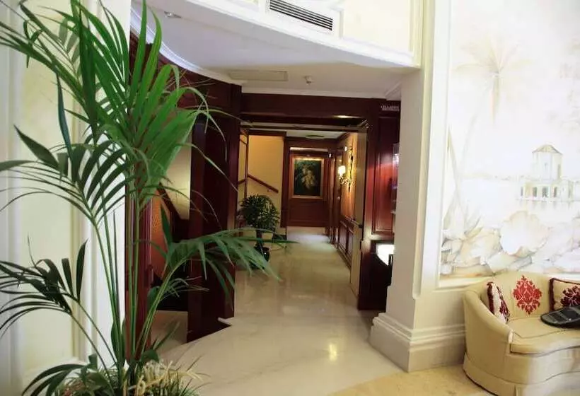 هتل Palazzo Alabardieri