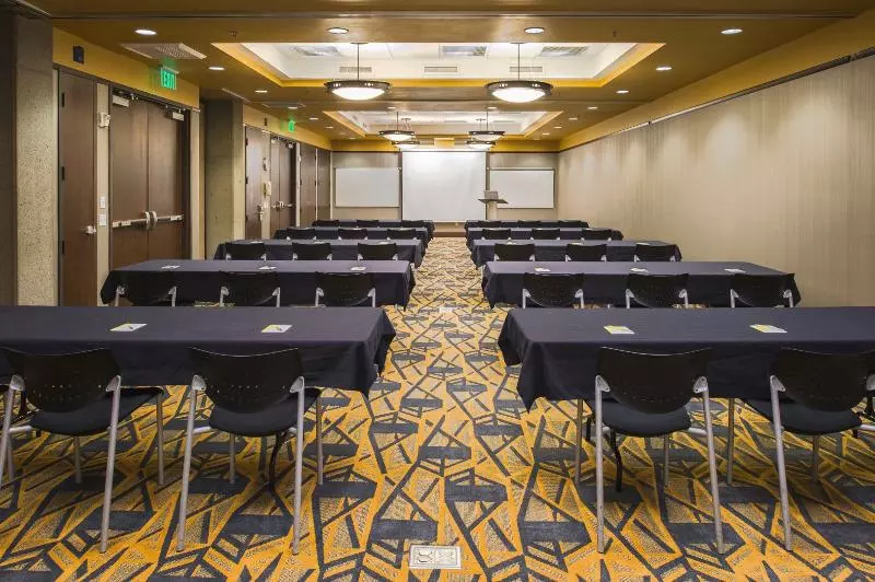 בית מלון כפרי Staypineapple, Watertown, University District Seattle