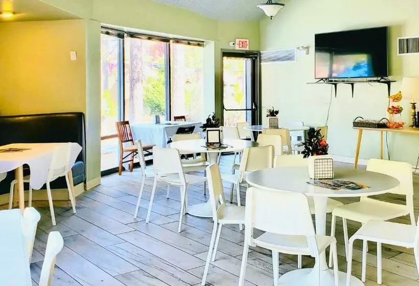 هتل Travelodge By Wyndham Big Bear Lake Ca