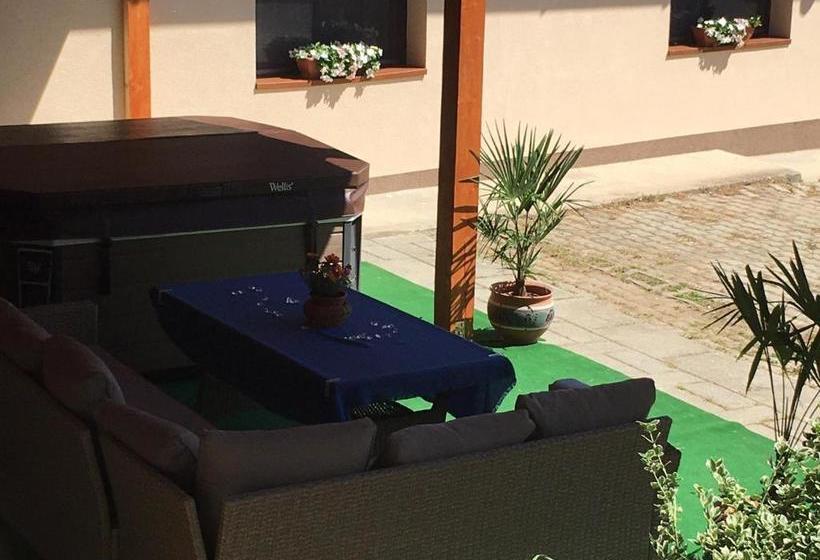 민박 Király Panzió