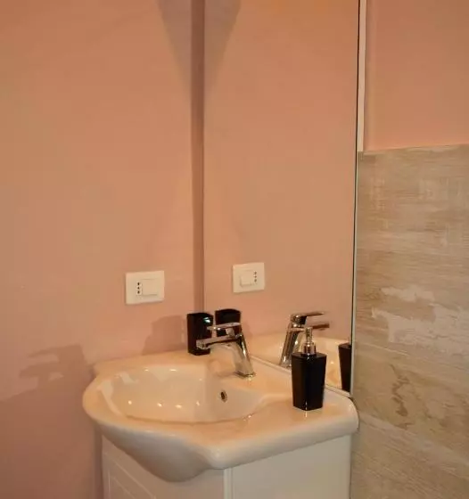 Aamiaismajoitus (B&B) Tra Il Borgo E Il Mare