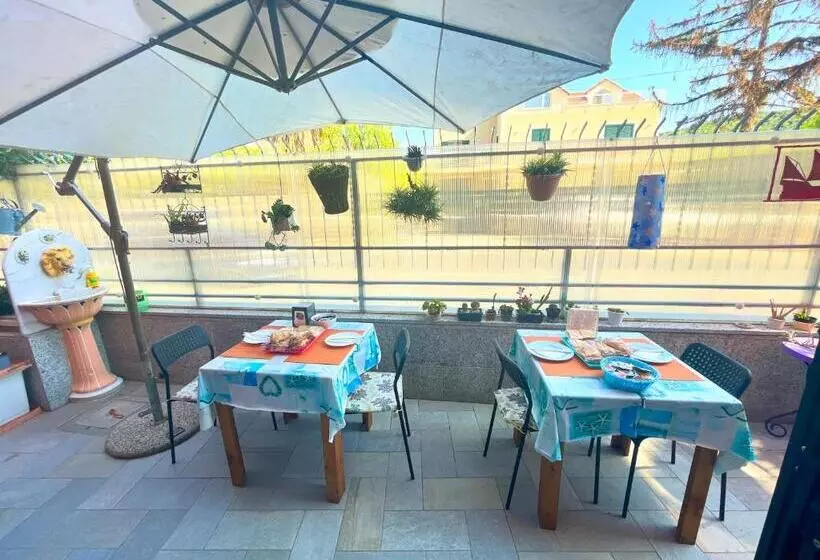 Aamiaismajoitus (B&B) Tra Il Borgo E Il Mare