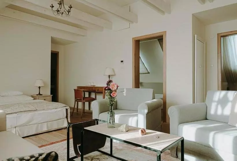 ベッドアンドブレックファースト Zsadányi Vendégház