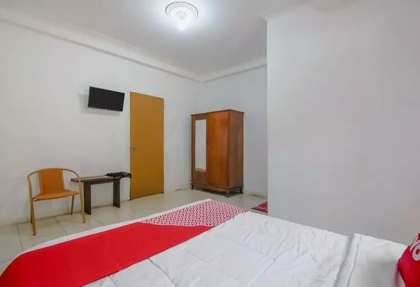 ホテル Oyo 3242 Penginapan Saa Ada Syariah