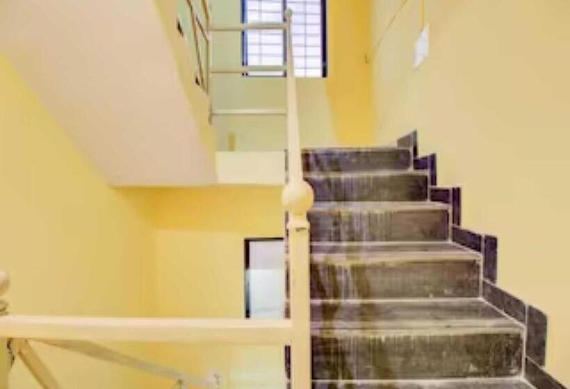 فندق Oyo 67538 Tare Farms