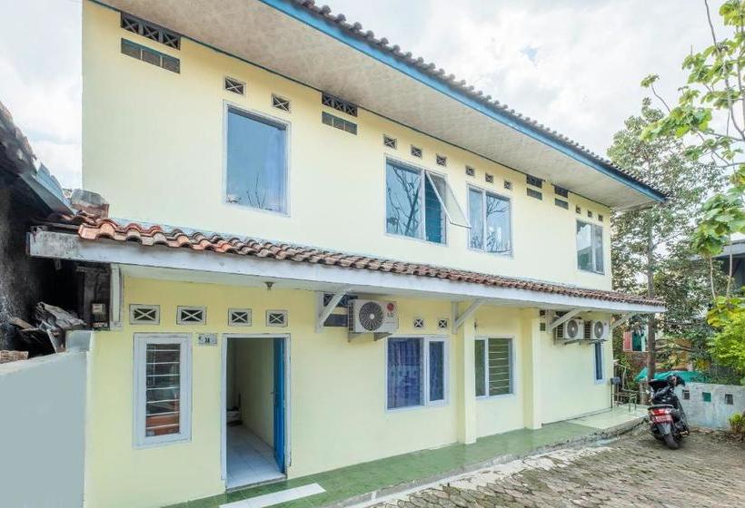 בית מלון כפרי Spot On 2384 Pondok Nabil