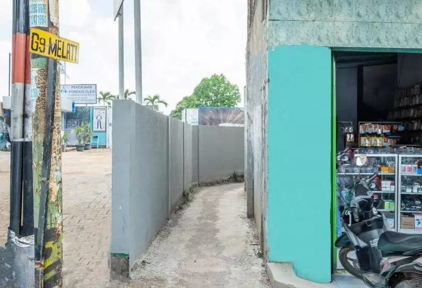 Hotel Spot On 2384 Pondok Nabil