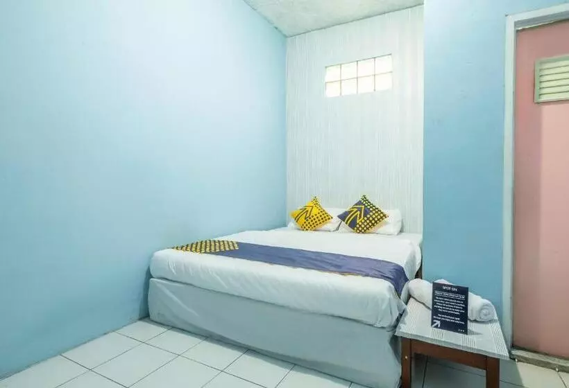 Hotel Spot On 2384 Pondok Nabil