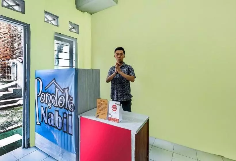 Hotel Spot On 2384 Pondok Nabil