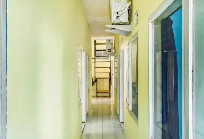 Hotel Spot On 2384 Pondok Nabil