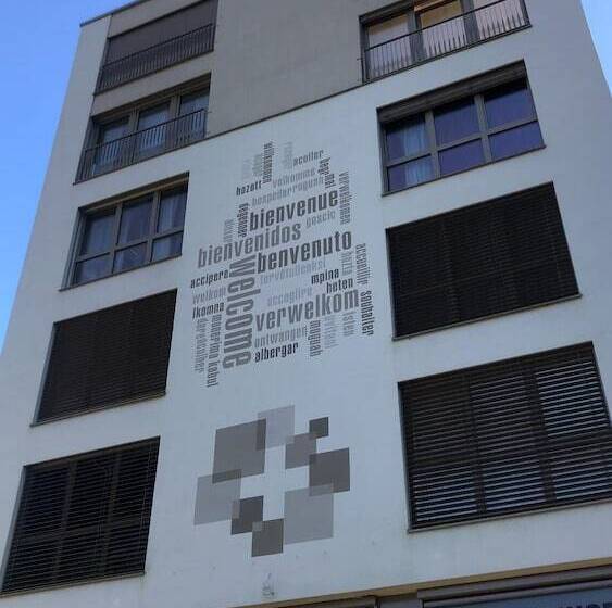 בית מלון כפרי Swiss Star Home