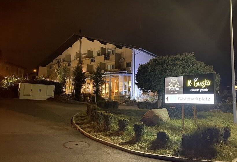 בית מלון כפרי Zur Trotte